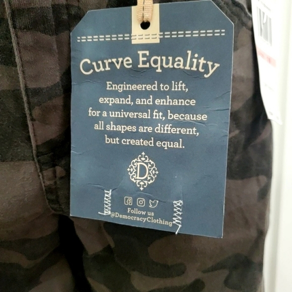 Democracy Women's Ab Solution Jegging - Picture 12 of 16